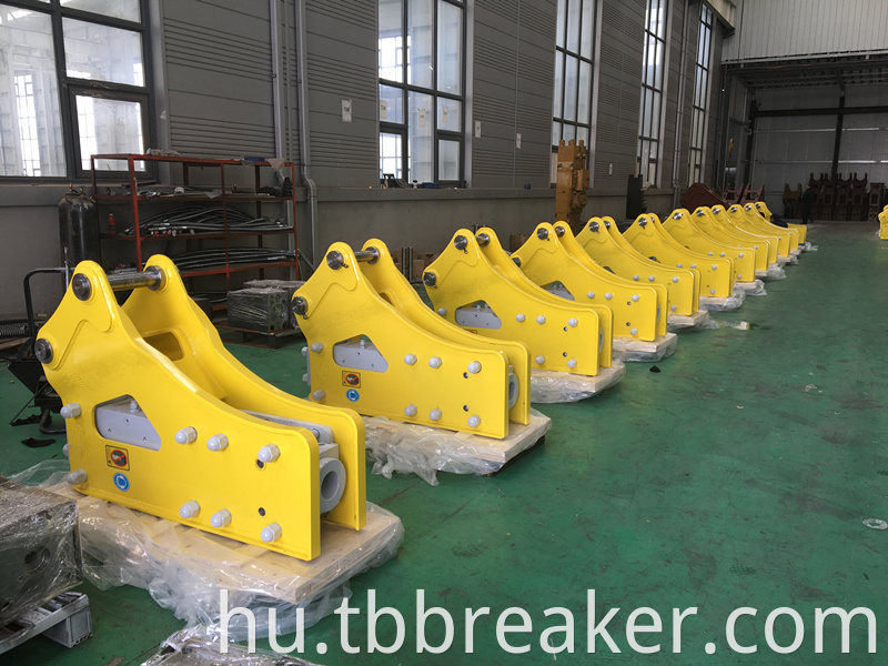 Wyb Hydraulic Breaker Assembly Site